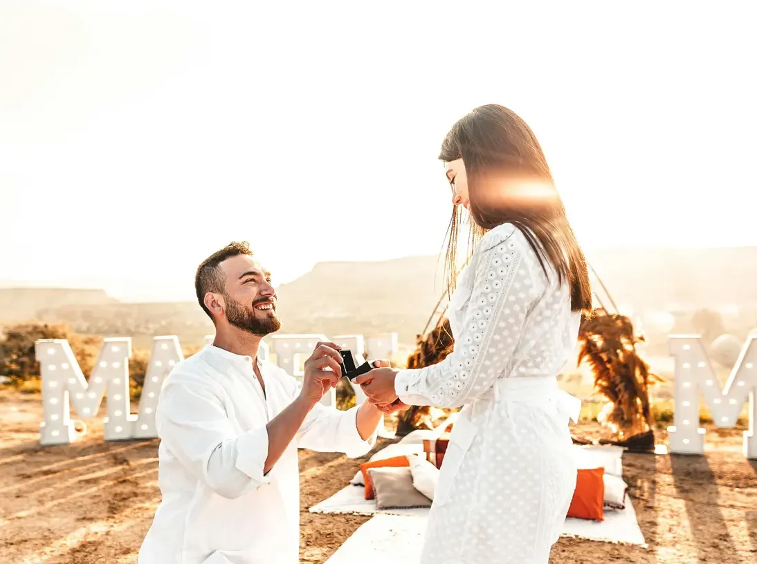 how to propose to your loved one with unique marriage proposal ideas.